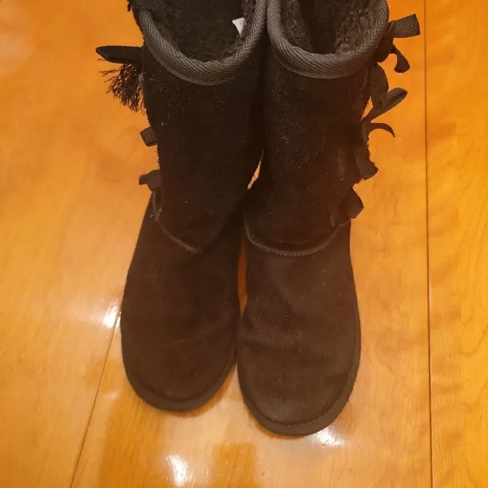 Koolaburra by Ugg Victoria Tall Boot • Black • Size 4